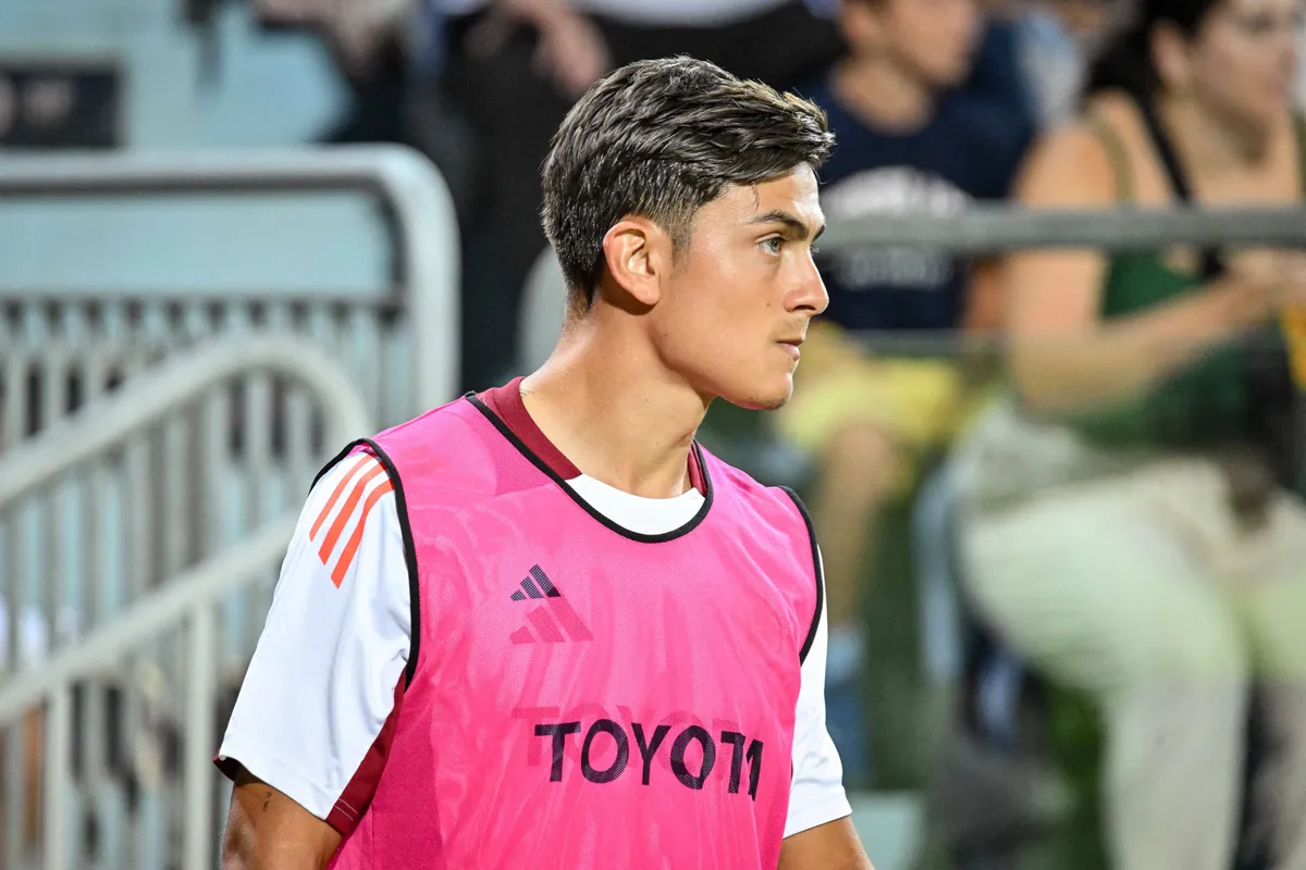 Italian soccer Serie A match – Cagliari Calcio vs AS Roma Paulo Dybala of AS Roma during Cagliari Calcio vs AS Roma, Ita