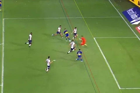 Polémica revelada: ¿fue offside de Miguel Merentiel en el 2-1 de Boca a San Lorenzo?