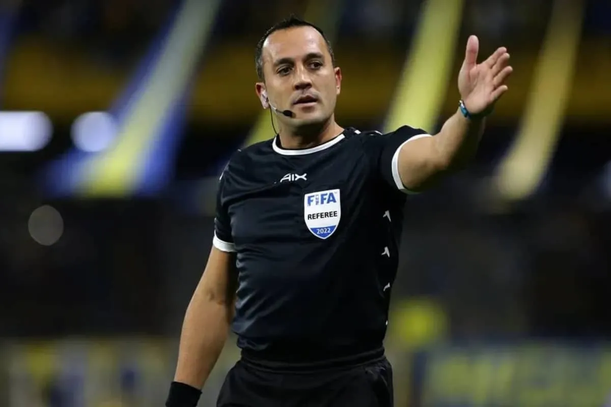 Fernando Espinoza, árbitro del fútbol argentino