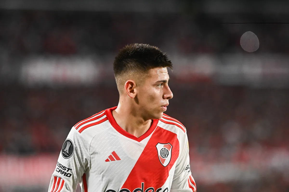 Claudio Diablito Echeverri, joya de River Plate 