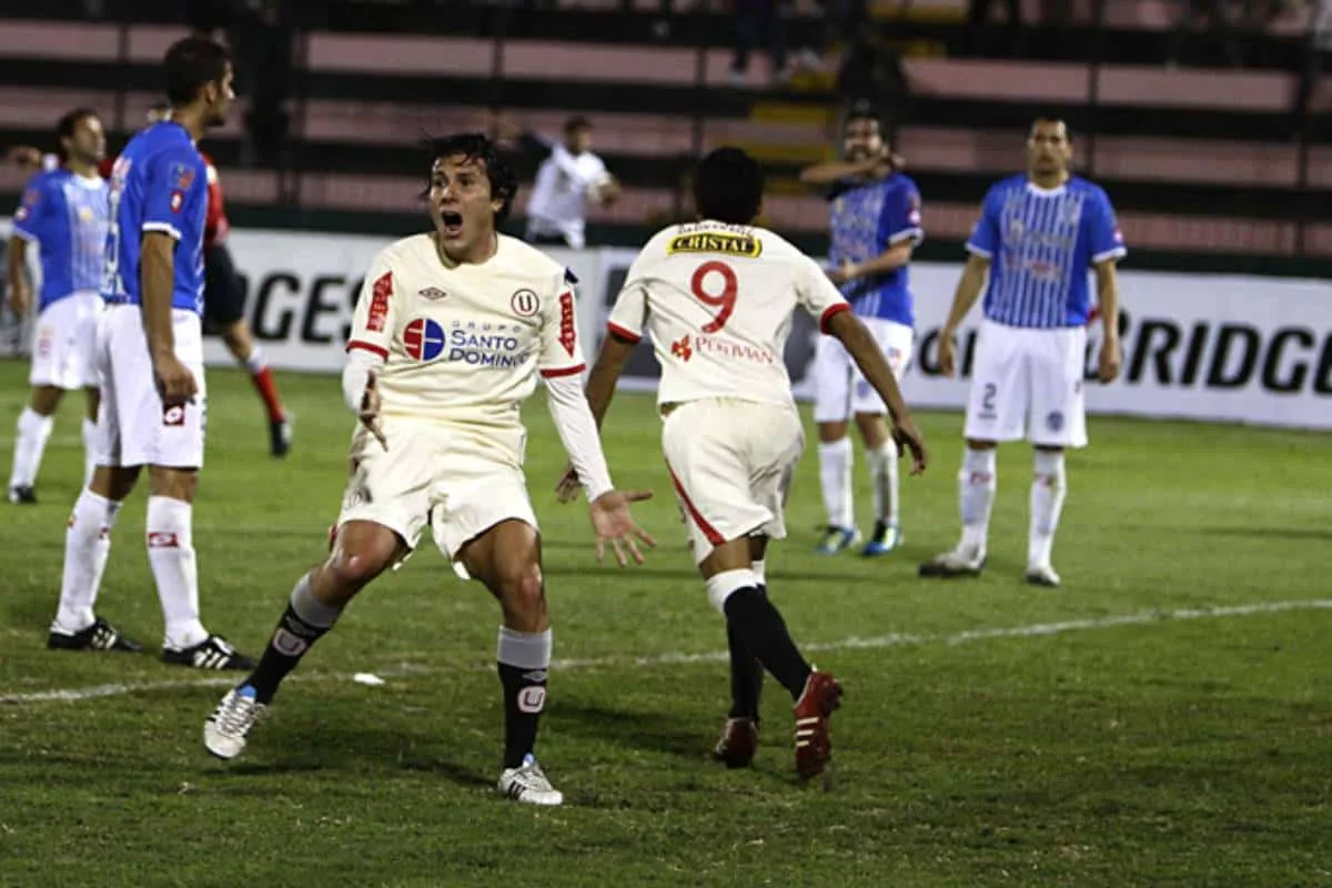 Godoy Cruz estuvo muy cerca de eliminar a la U de Perú, pero falló en los minutos finales