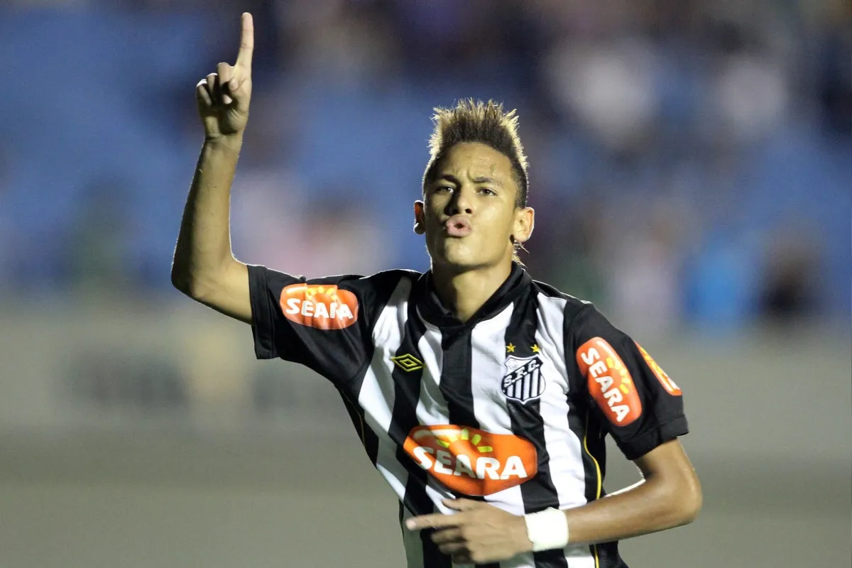 Neymar Jr. volverá a Santos en 2025