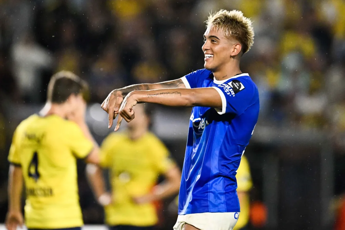 Matías Galarza con la camiseta de Genk