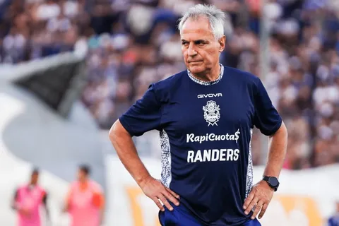 Madelón se va de Gimnasia: cuándo se decidió y quién podría ser el nuevo DT del Lobo