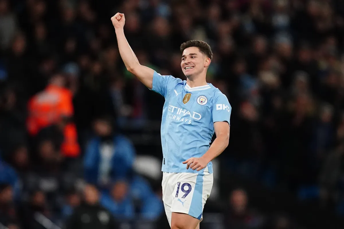 Manchester City v Burnley – Premier League – Etihad Stadium Manchester City s Julian Alvarez celebrates scoring their si
