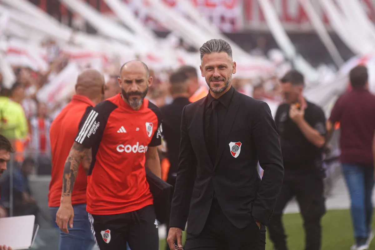 River Plate x Boca Juniors BUENOS AIRES, AR – 25.02.2024: RIVER PLATE X BOCA JUNIORS – Martin Demichelis, head coach Riv