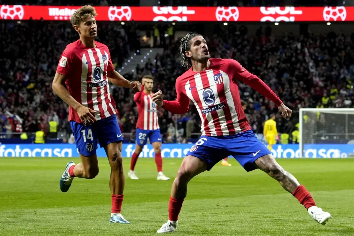 Rodrigo de Paul celebra un gol con la camiseta de Atlético de Madrid