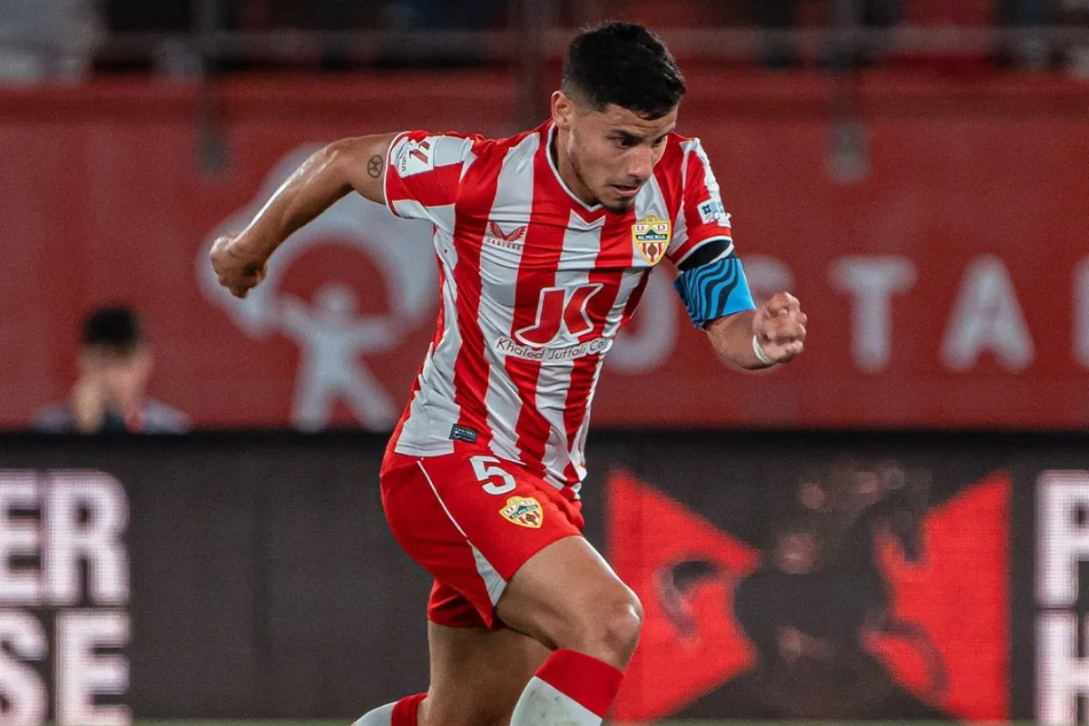 Lucas Robertone Vélez