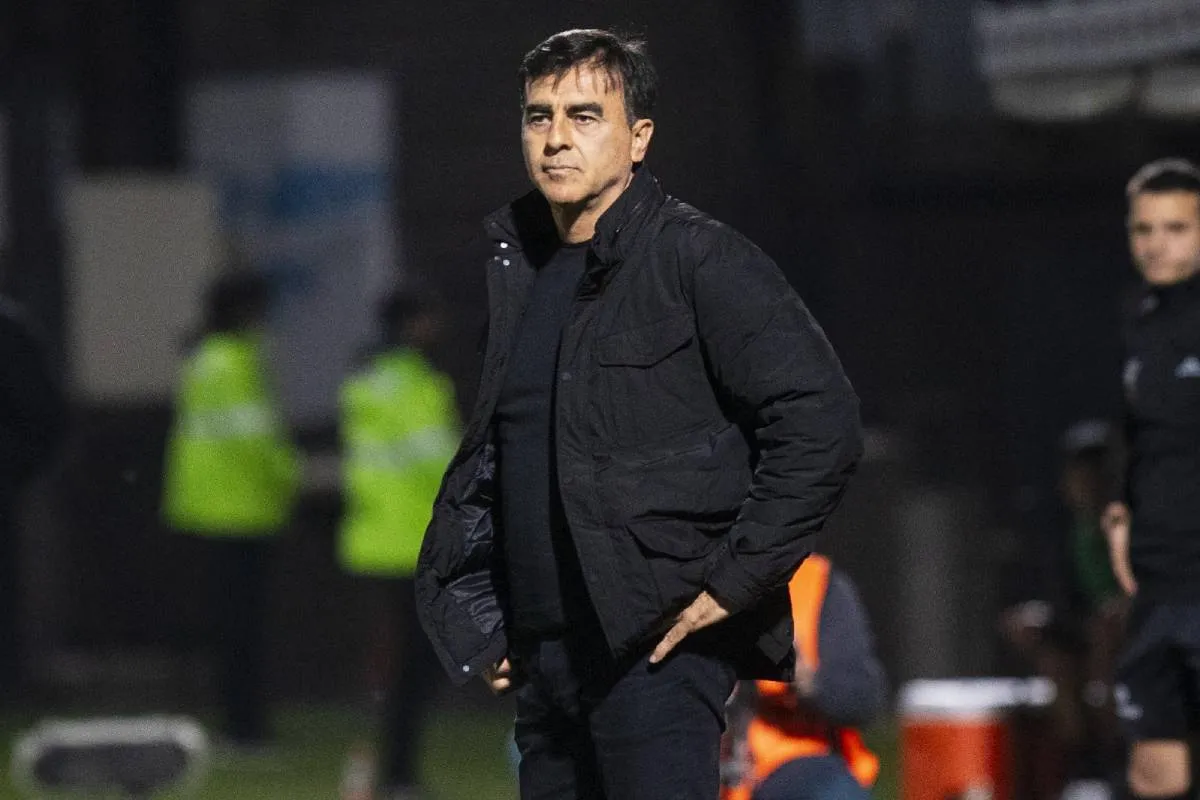 Gustavo Quinteros, DT de Vélez