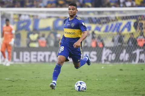 Diego Martínez dio una pista clave sobre el futuro de Frank Fabra en Boca