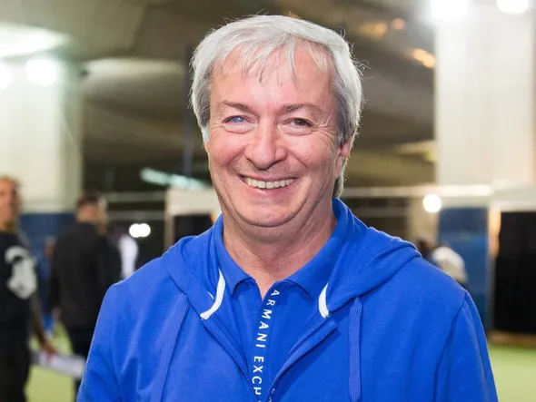 ¿A qué se dedica Fabián Berlanga, presidente de Vélez?