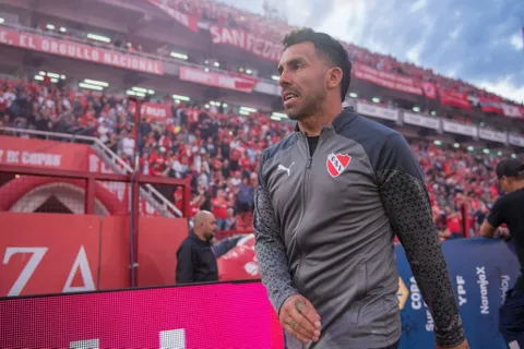 Renunció Carlos Tevez: El comunicado oficial de Independiente y quién lo reemplaza como interino
