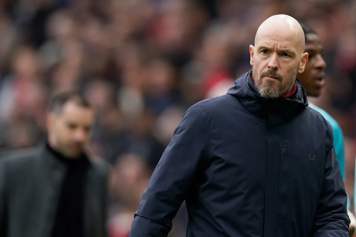 Erik ten Hag, con un pie afuera de Manchester United