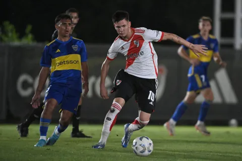 Atención Real Madrid: Franco Mastantuono aportó un gol en la goleada contra Boca en la Reserva