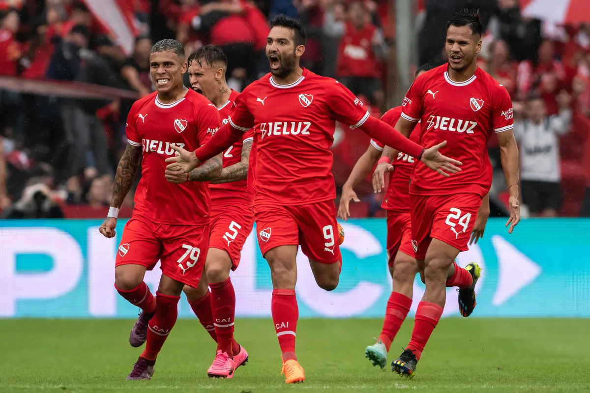 April 16, 2023, Ciudad de Avellaneda, Argentina: Martin Cauteruccio (C) of Independiente celebrates with his teammates A