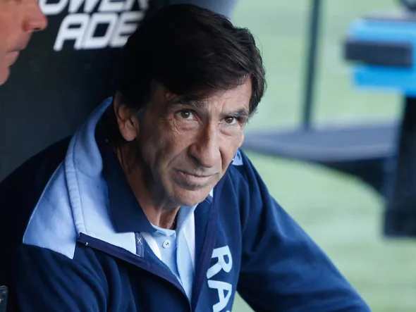Racing abre el juego: Costas evalúa 5 alternativas de refuerzos para el lateral derecho