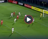 Video: la tremenda volea de Maxi Romero para abrir el marcador de Argentinos Juniors ante Nacional por la Copa Sudamericana