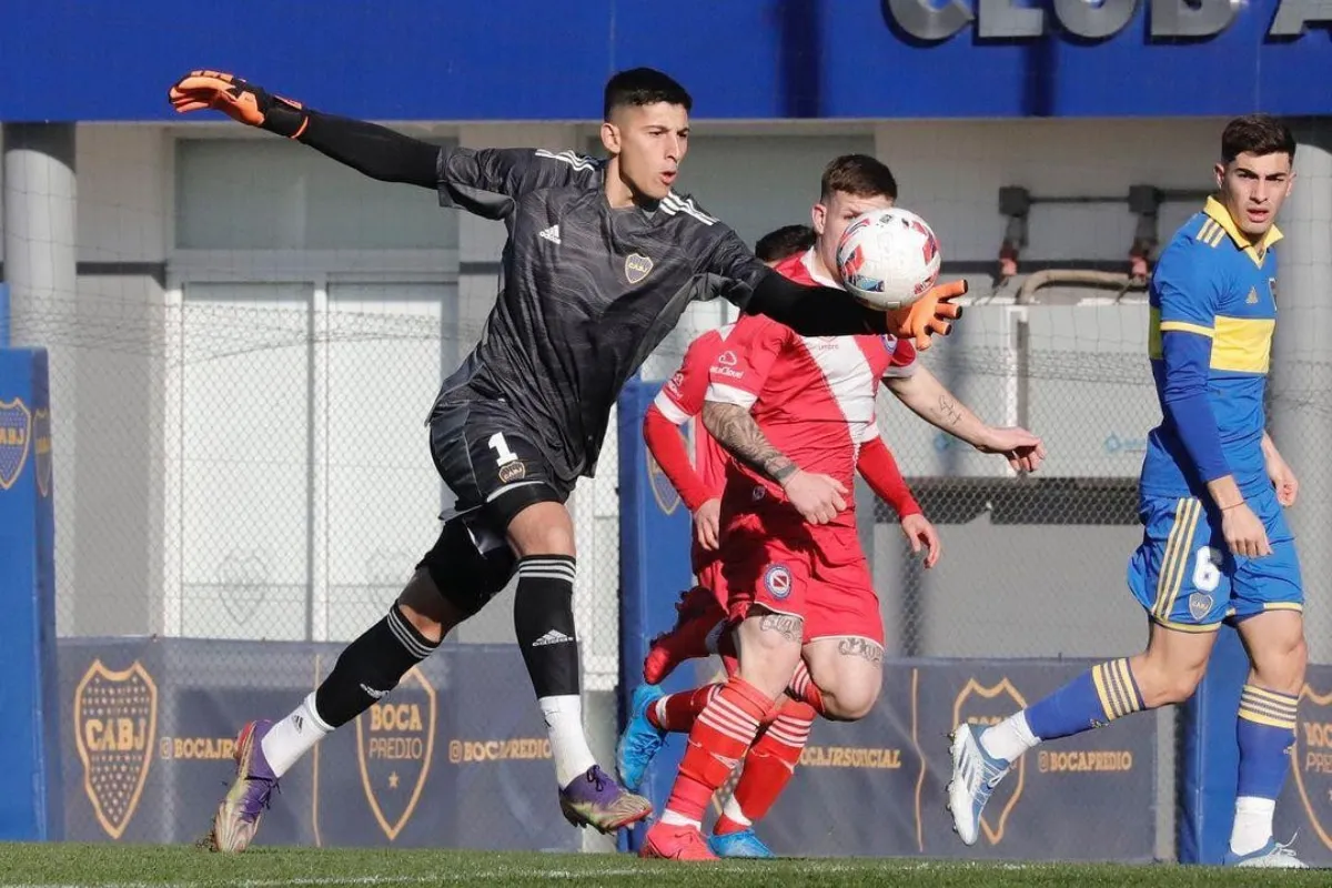Leandro Brey en la reserva de Boca Juniors