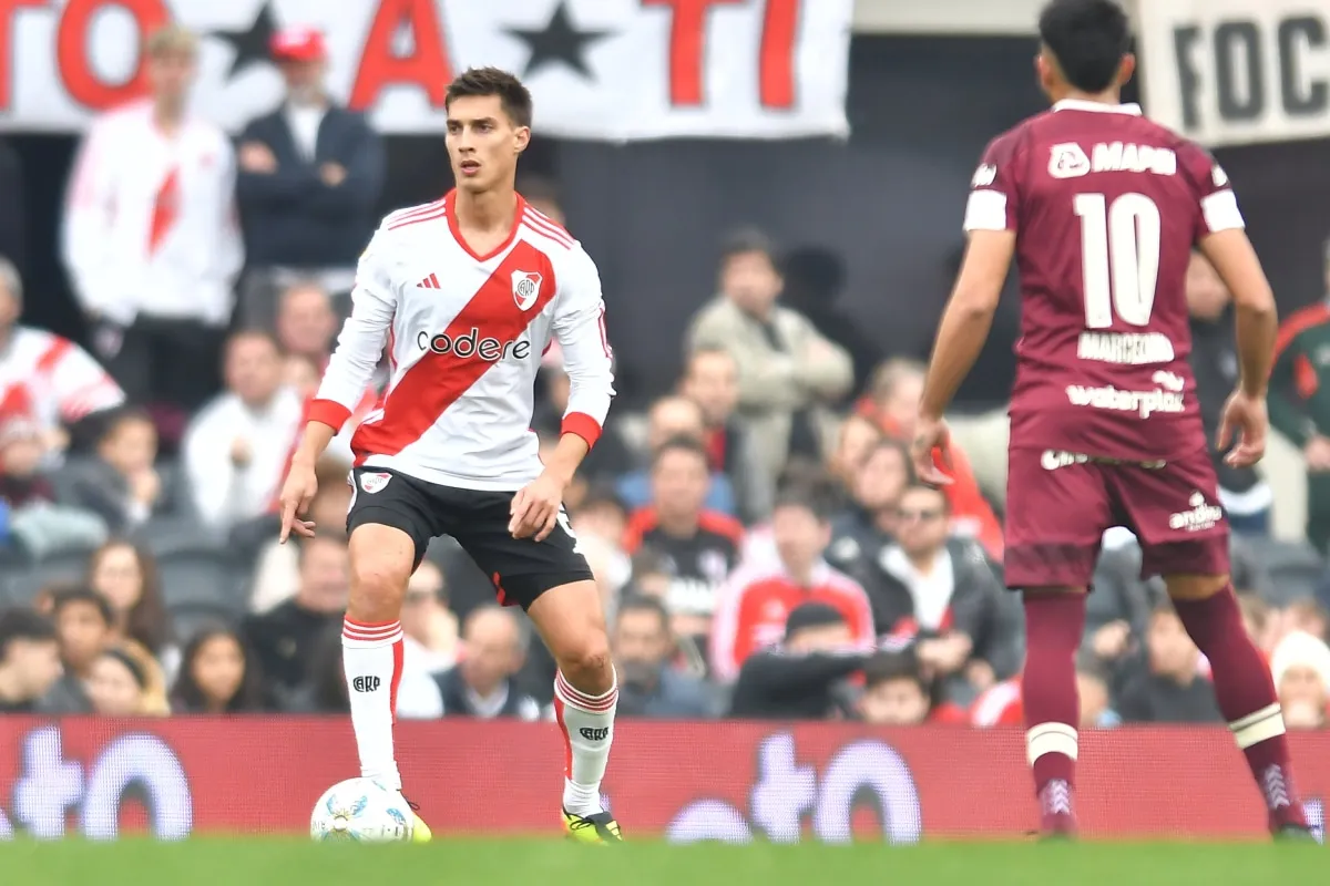 Federico Gattoni en su debut en River Plate