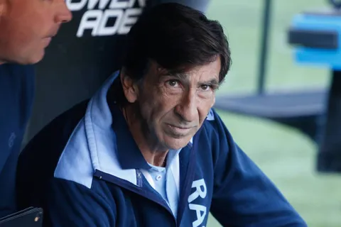 Racing abre el juego: Costas evalúa 5 alternativas de refuerzos para el lateral derecho