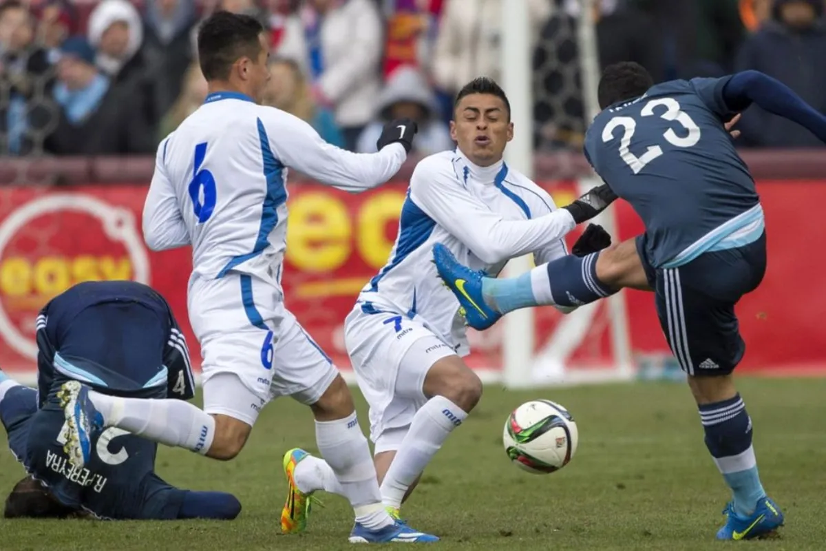Argentina 2-0 El Salvador en 2015 