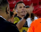 Bronca en Independiente por el polémico arbitraje de Pablo Dóvalo frente a Barracas