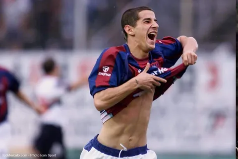 Los futbolistas con más presencias en la historia de San Lorenzo