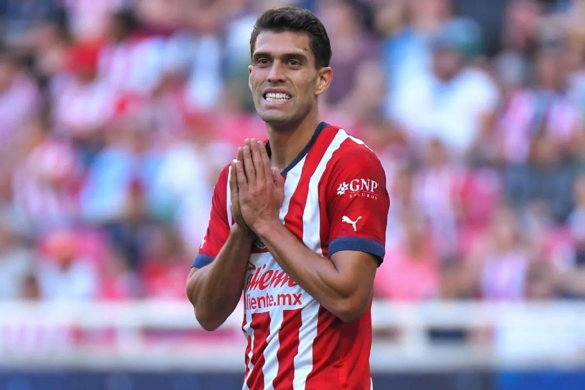 Daniel Ríos, baja oficial en Chivas