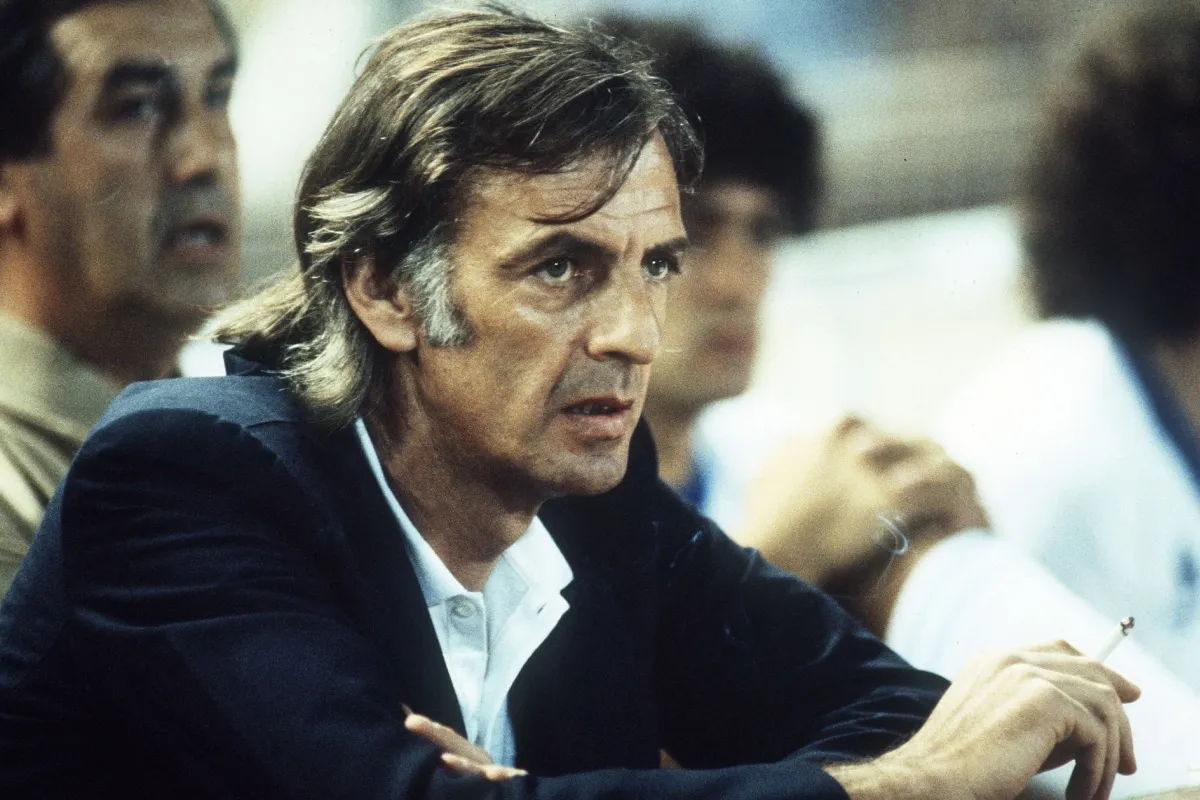 César Luis Menotti, en su época como director técnico