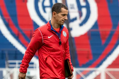 La fuerte crítica de Romagnoli al mercado de pases de San Lorenzo
