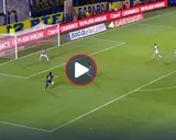 Video: la espectacular definición de Cavani en el 1-0 de Boca ante Godoy Cruz