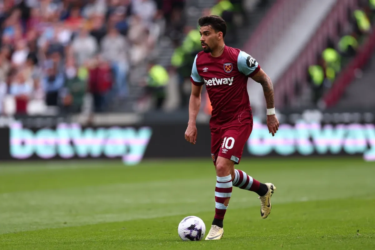 Lucas Paquetá jugando en West Ham