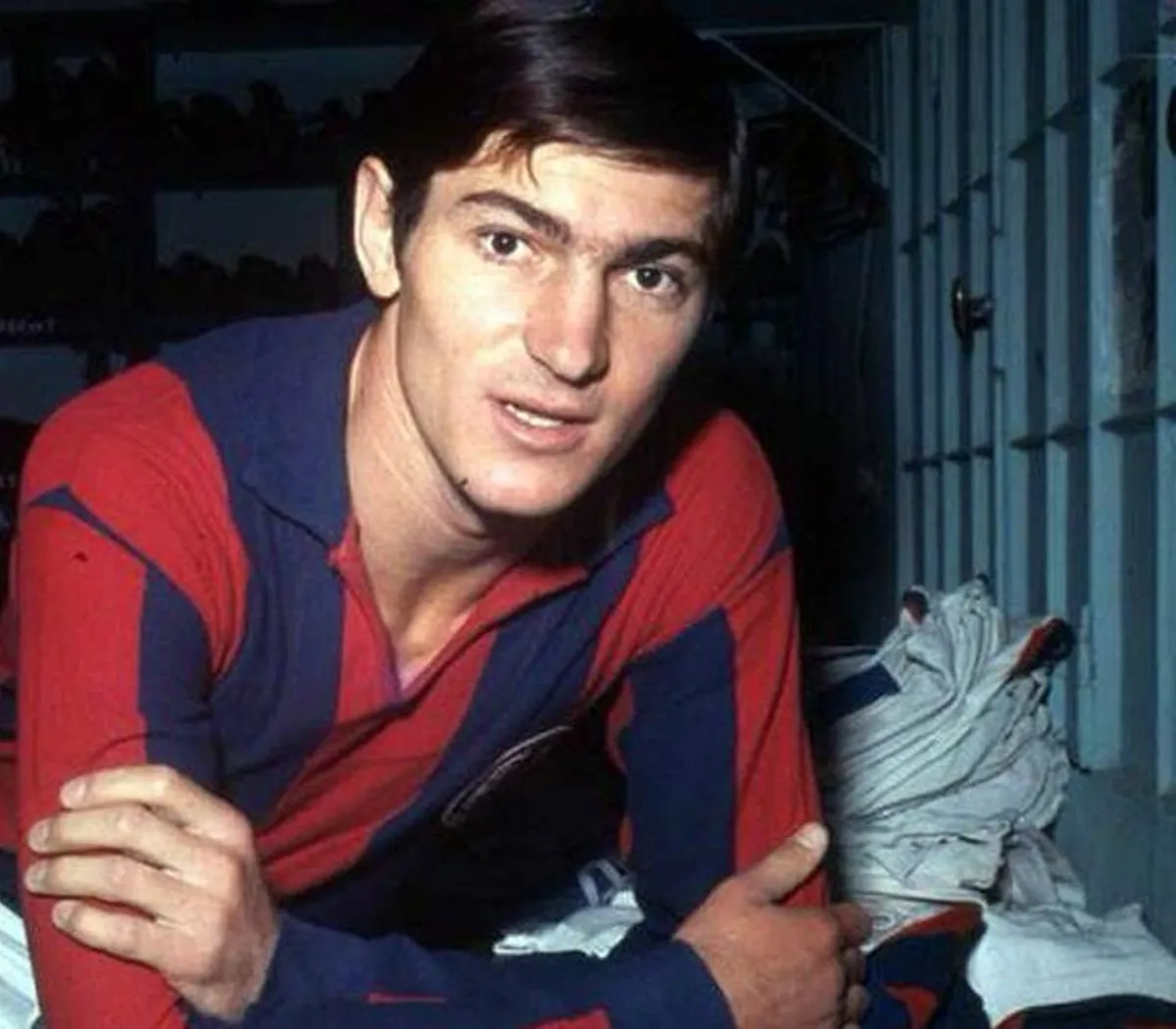 Rodolfo Fischer con la camiseta de San Lorenzo