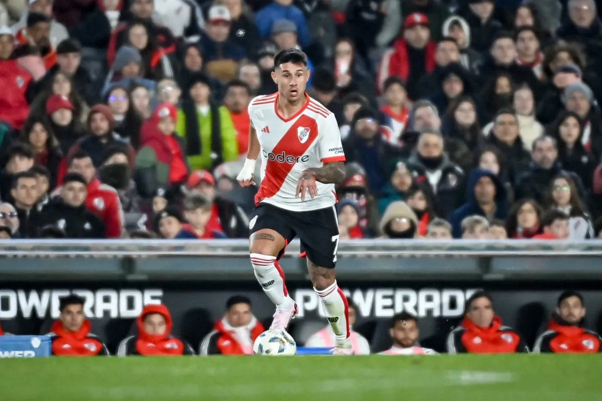 Adam Bareiro en su debut en River Plate