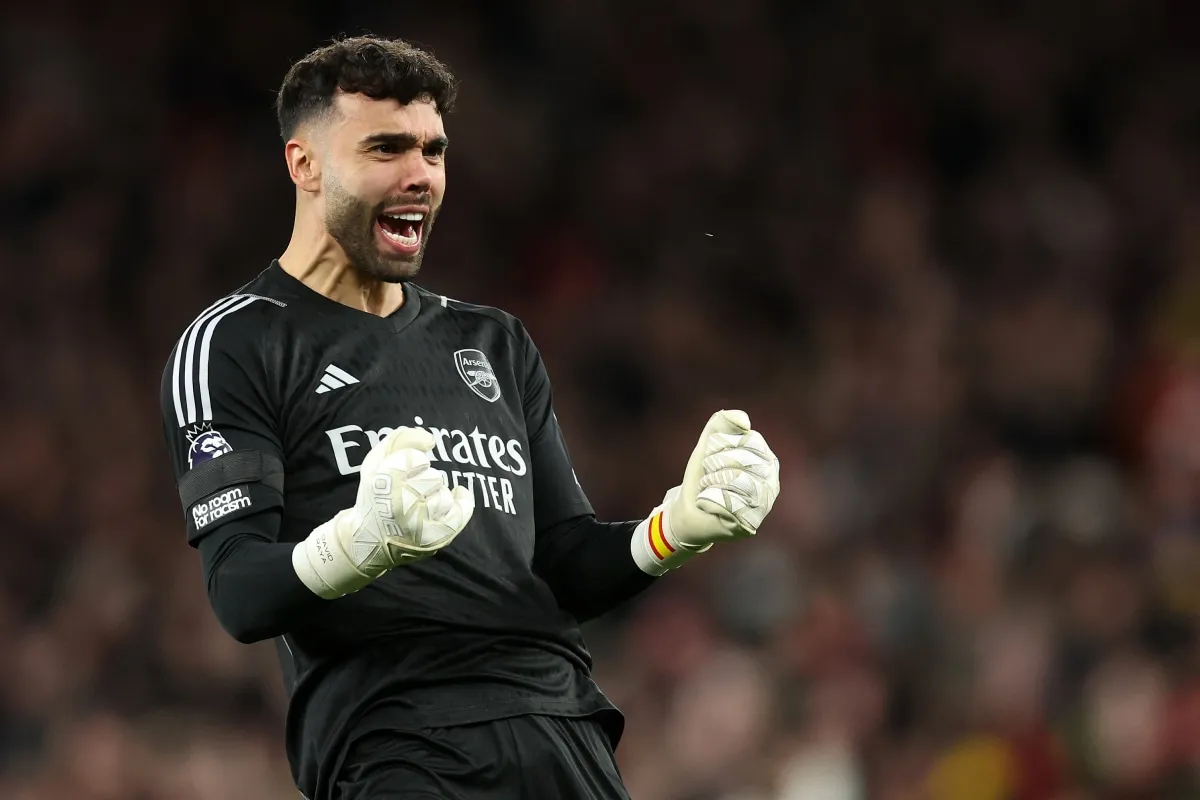 David Raya se queda en Arsenal