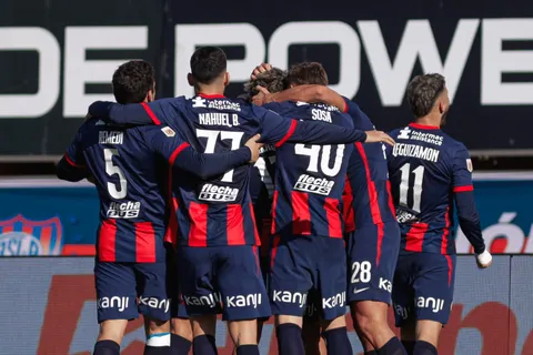 Mercado de pases: FIFA tomó una terminante decisión con San Lorenzo