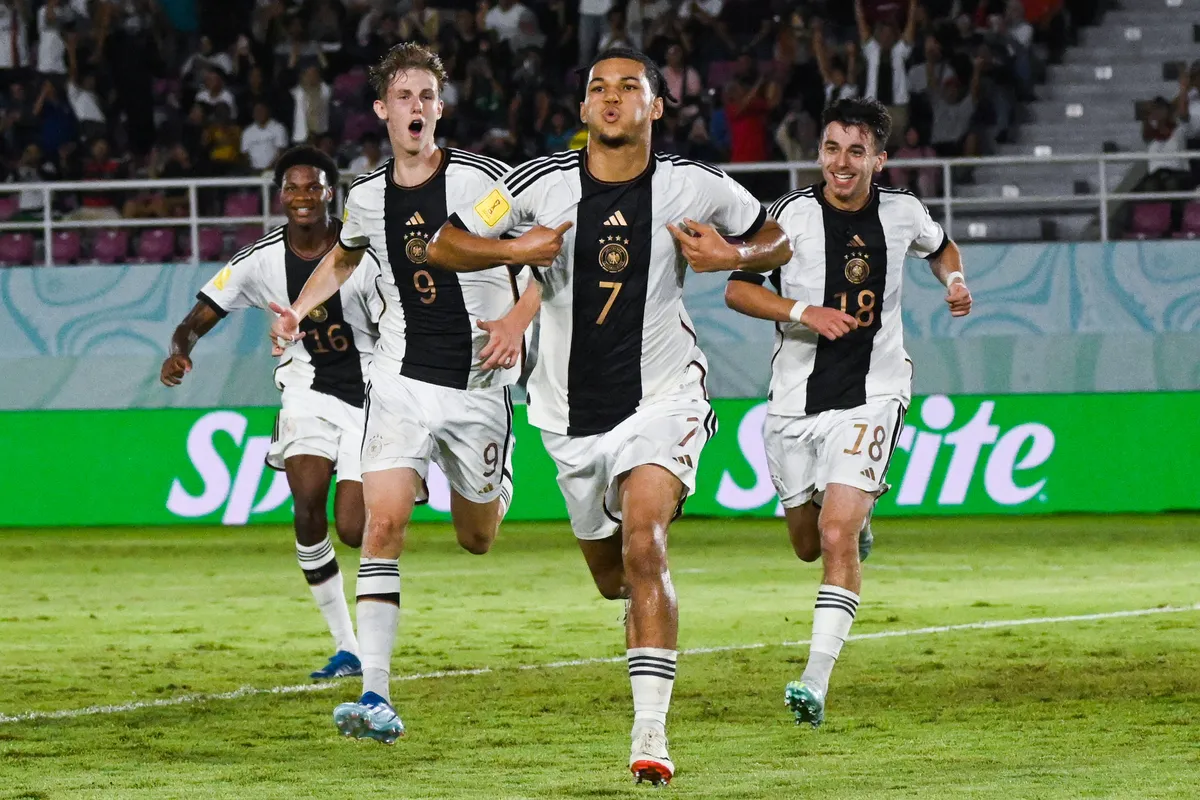 (SP)INDONESIA-SURAKARTA-FIFA-WORLD CUP-U17-FINAL-GER VS FRA