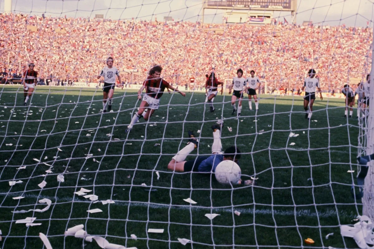 Rubén Darío Insúa y su gol para darle el ascenso a San Lorenzo en 1982