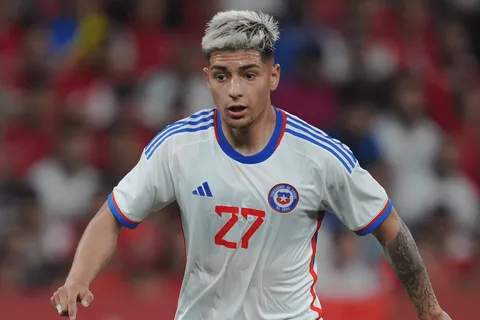 Refuerzos Boca: el Xeneize “habla demasiado” con Williams Alarcón y podría complicar su llegada