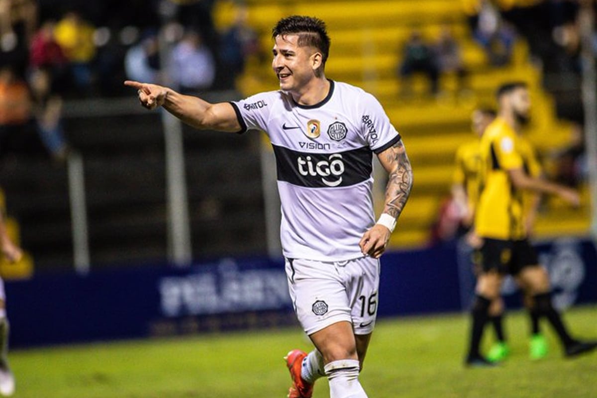 La exorbitante cifra que podría pagar Colo Colo por Guillermo Paiva