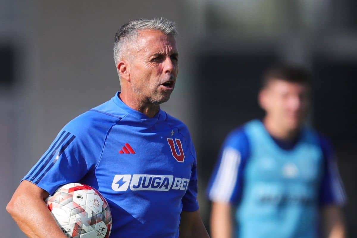 Gustavo Álvarez responde a la falta de refuerzos en Universidad de Chile