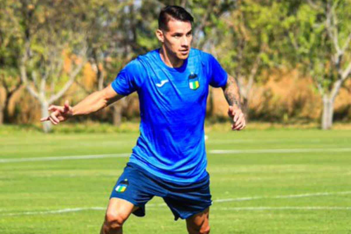 Carlos Auzqui fue presentado en O’Higgins y ya se entrenó con el equipo