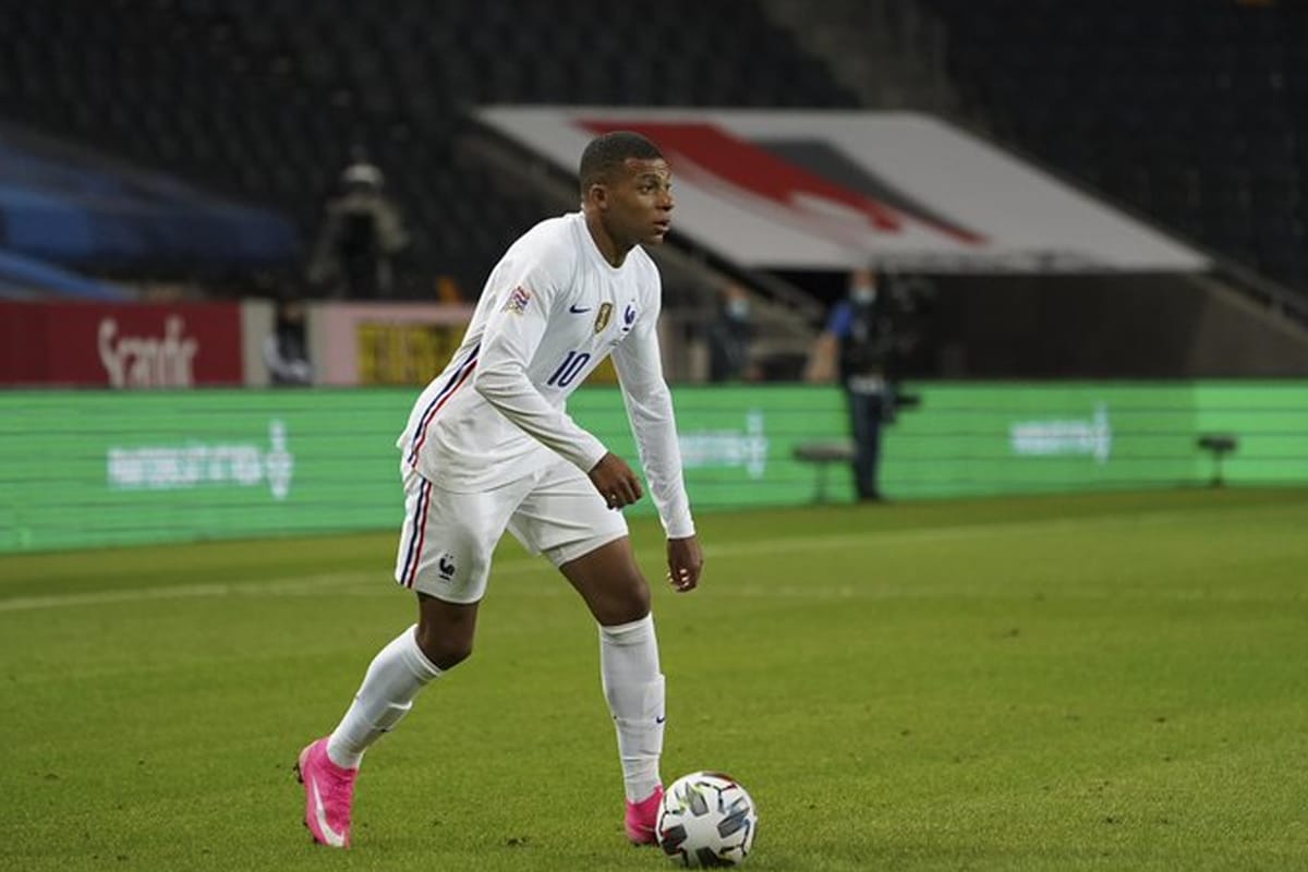 Francia vs Chile: la insólita actitud de los hinchas locales con Kylian Mbappé