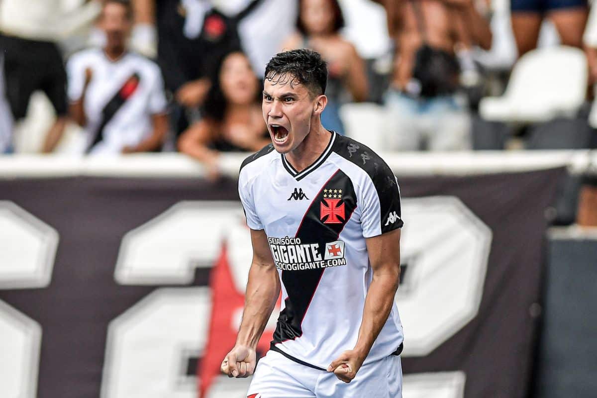 “Jugador de selección”: Pablo Galdames está en llamas con Vasco da Gama