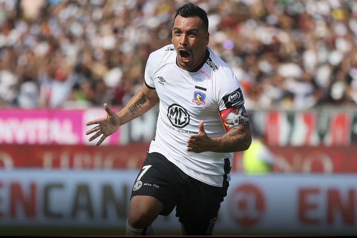 ¿Esteban Paredes podría volver del retiro para enfrentar a Universidad Católica?