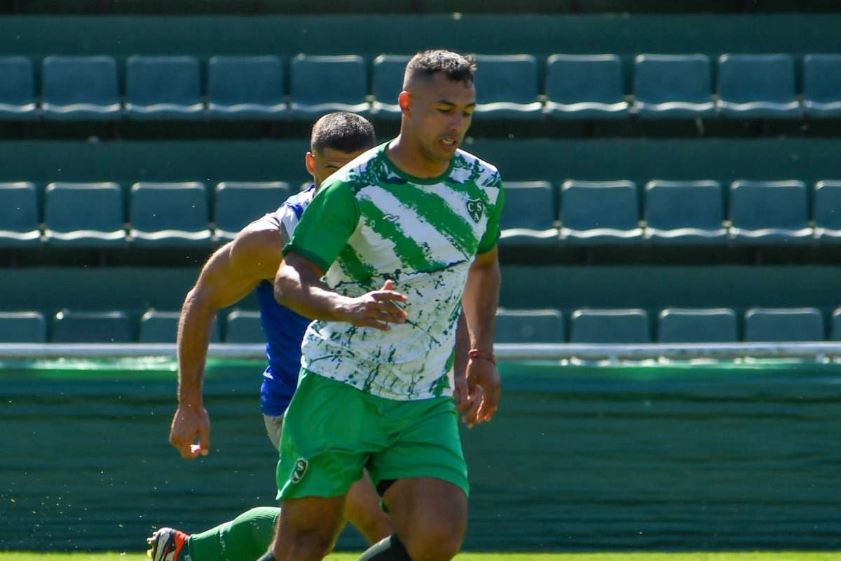 Mercado de fichajes: se fue del fútbol chileno y será compañero de Iván Morales