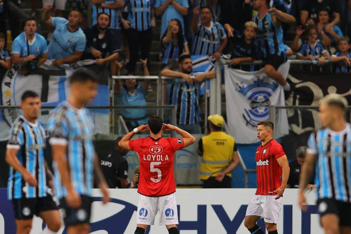 Huachipato sostiene la paternidad ante Gremio y va por su marca histórica de Copa Libertadores