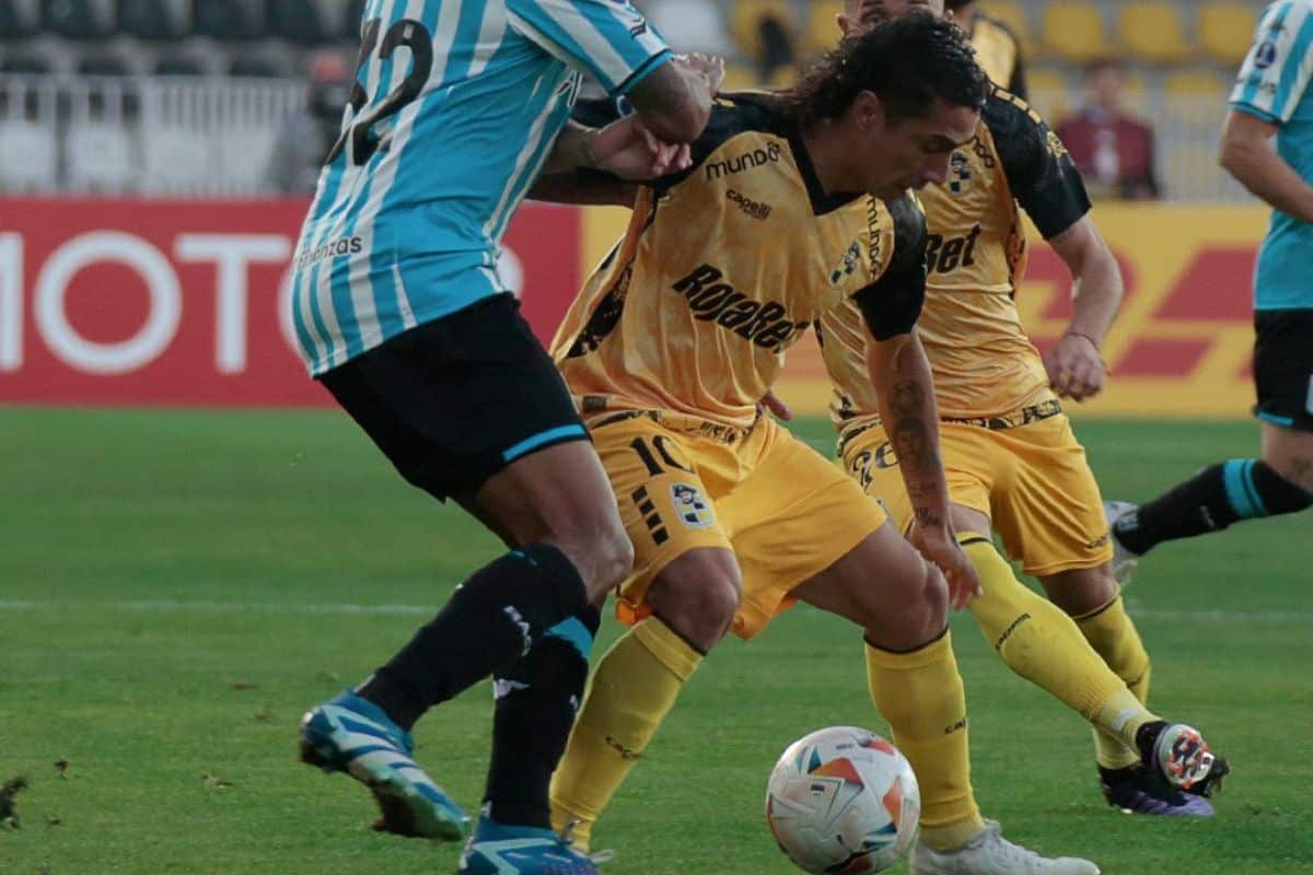 Aníbal Mosa no se da por vencido sobre Luciano Cabral a Colo Colo