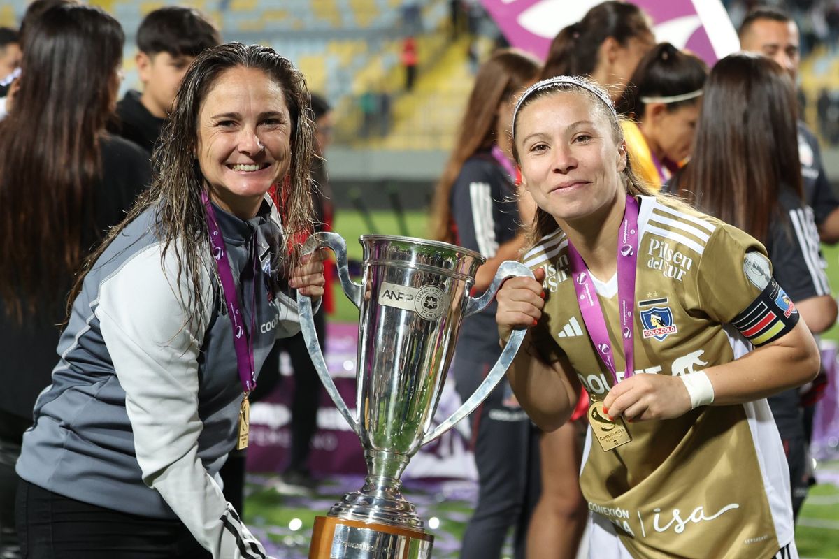 ¿Quién es Tatiele Silveira, la brasileña entrenadora de Colo-Colo?