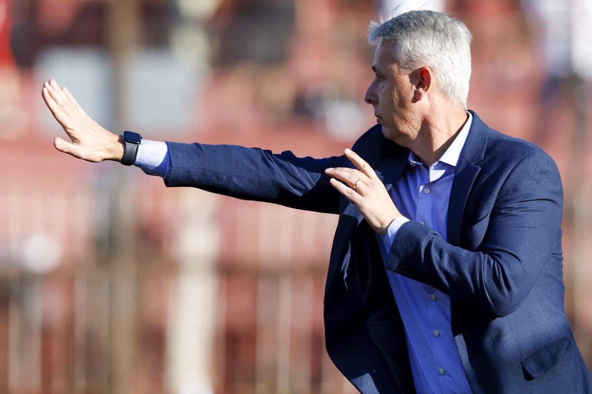 La traba de Universidad Católica por fichar a ex seleccionado nacional en Europa